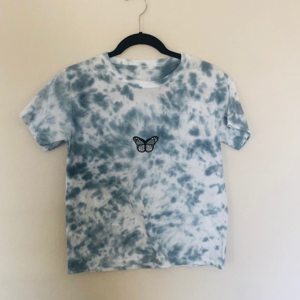 Butterfly tie dye tee